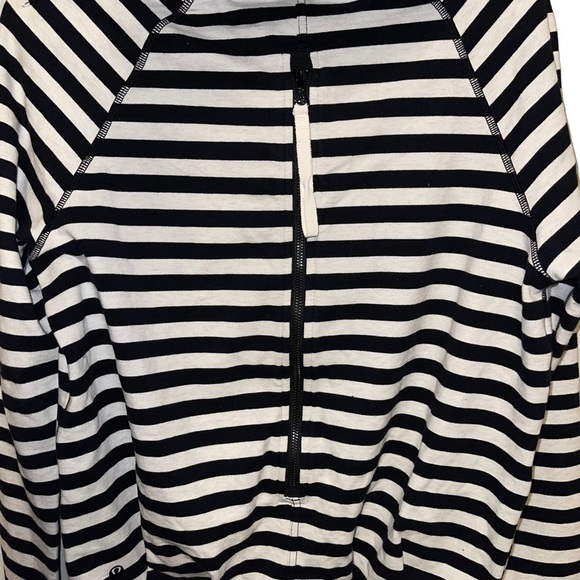 Lululemon Rolling With My Omies Hoodie Hoodies Size 2 - Picture 8 of 12